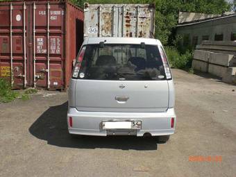 2002 Nissan Cube Photos