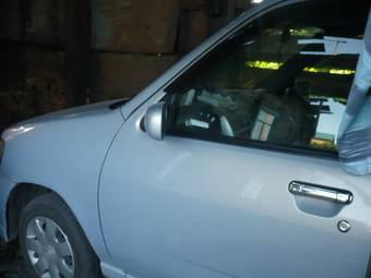 2002 Nissan Cube Pictures