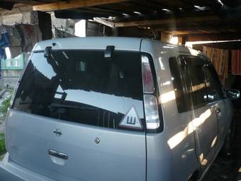 2002 Nissan Cube Photos