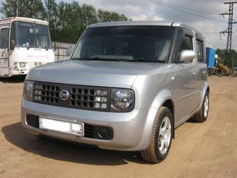 2002 Nissan Cube Pictures