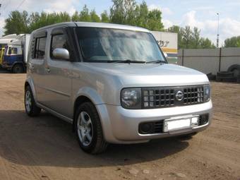 2002 Nissan Cube Pictures