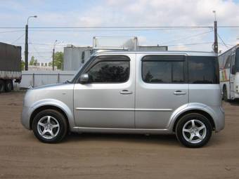 2002 Nissan Cube Photos