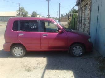 2002 Nissan Cube Photos