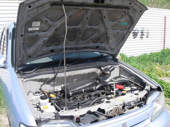 2002 Nissan Cube Pictures