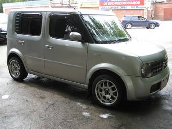 2002 Nissan Cube Pictures