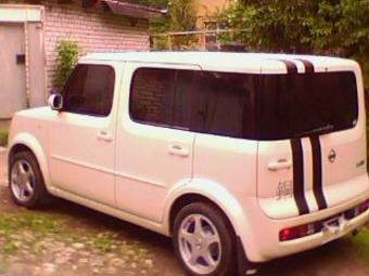 2002 Nissan Cube Pictures