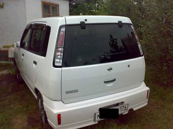 2002 Nissan Cube Pictures