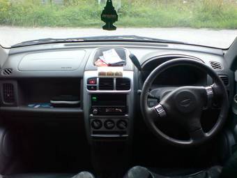 2002 Nissan Cube Pictures
