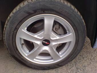 2002 Nissan Cube Pics