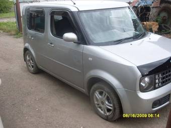2002 Nissan Cube Pictures