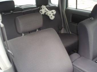 2002 Nissan Cube Wallpapers