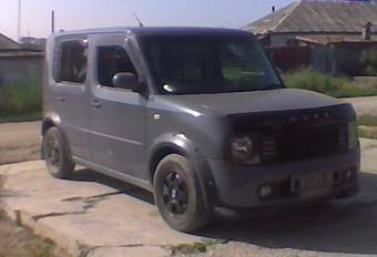 2002 Nissan Cube Pictures