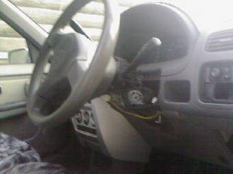 2002 Nissan Cube Pictures