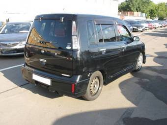 2002 Nissan Cube Images