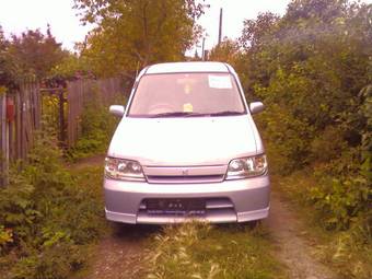 2002 Nissan Cube Pictures