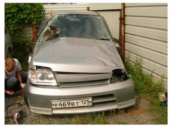 2002 Nissan Cube Photos