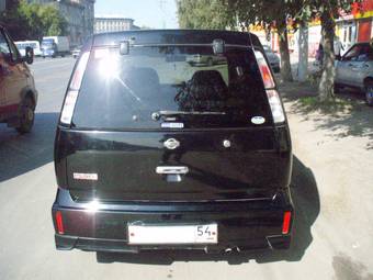 2002 Nissan Cube Photos