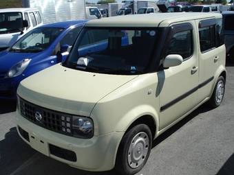 2002 Nissan Cube Pictures