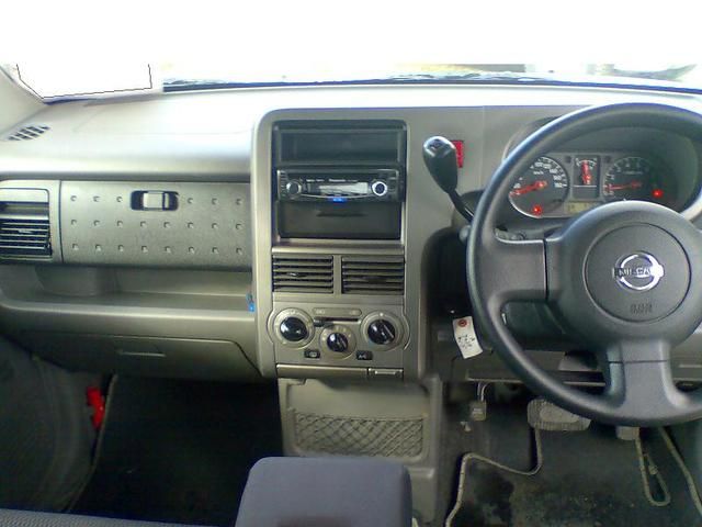 2003 Nissan Cube