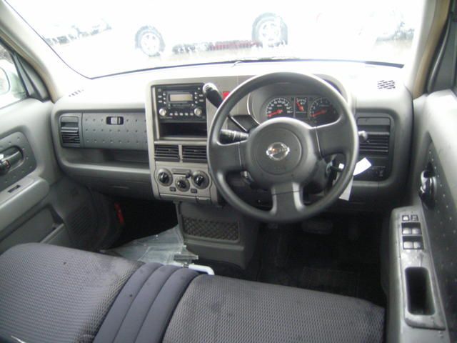 2003 Nissan Cube