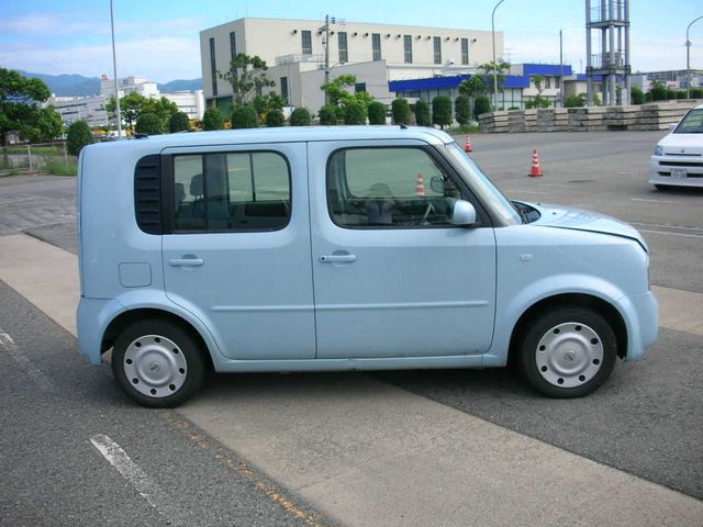 2003 Nissan Cube
