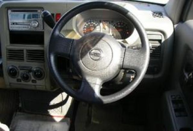 2003 Nissan Cube