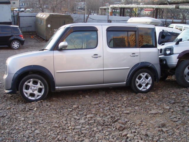 2003 Nissan Cube