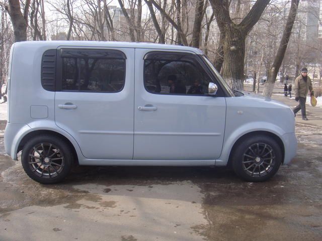 2003 Nissan Cube