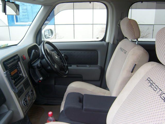 2003 Nissan Cube