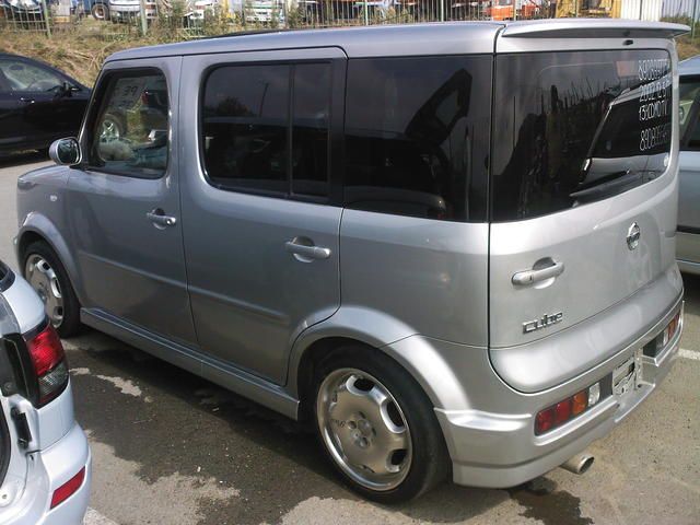 2003 Nissan Cube