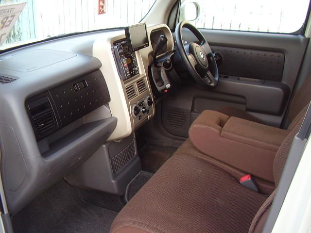 2003 Nissan Cube