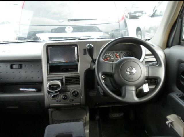 2003 Nissan Cube