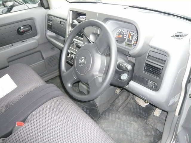 2003 Nissan Cube