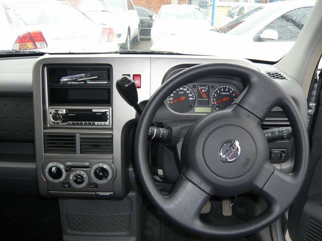 2003 Nissan Cube