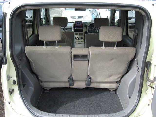 2003 Nissan Cube