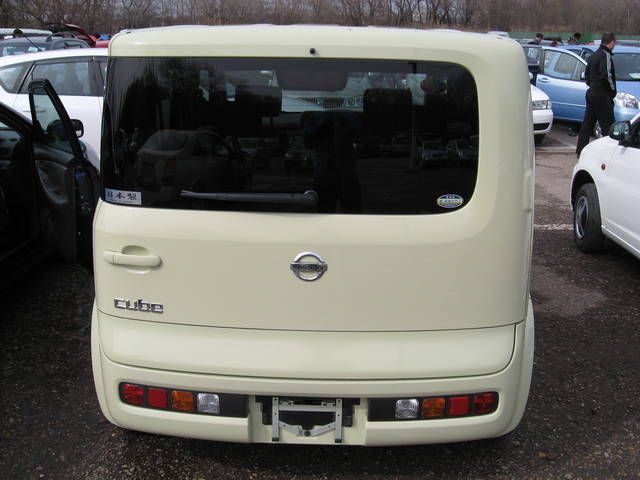 2003 Nissan Cube