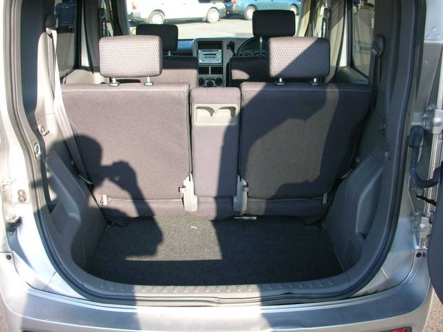 2003 Nissan Cube