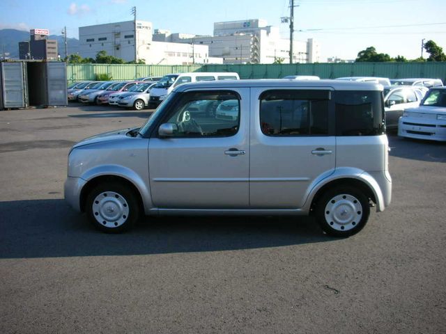 2003 Nissan Cube