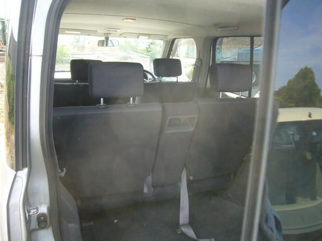 2003 Nissan Cube