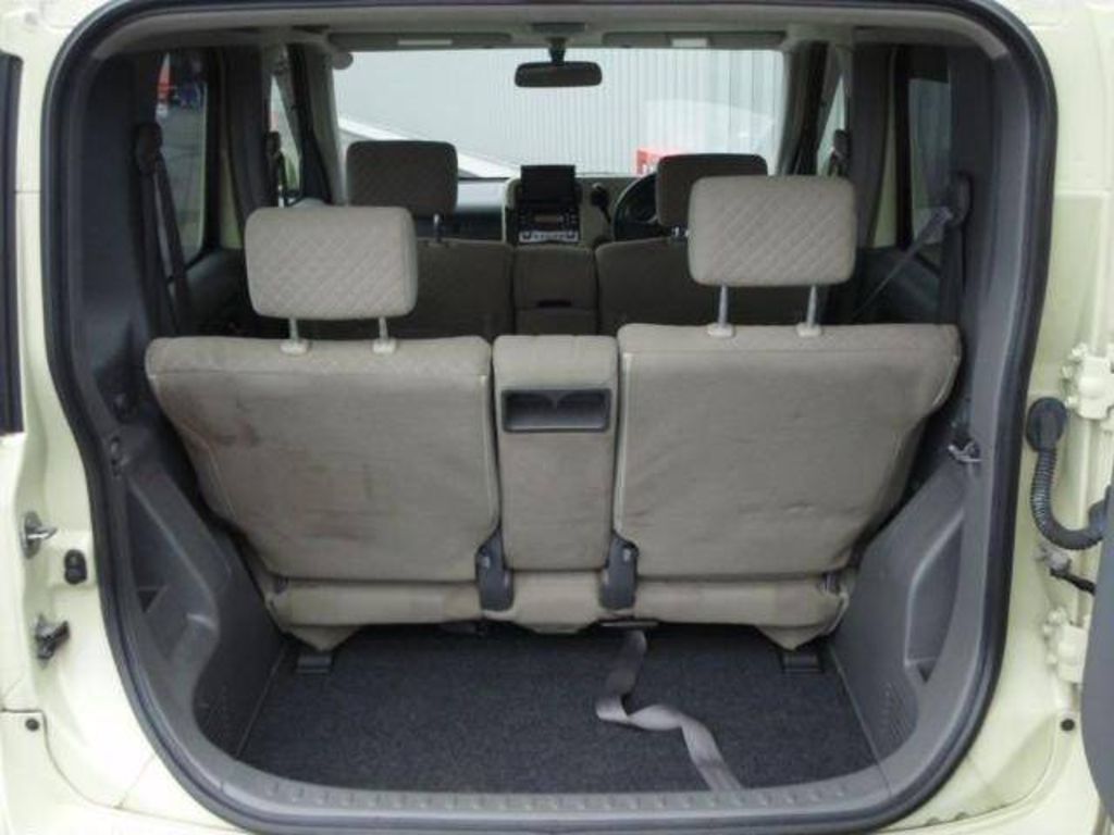 2003 Nissan Cube