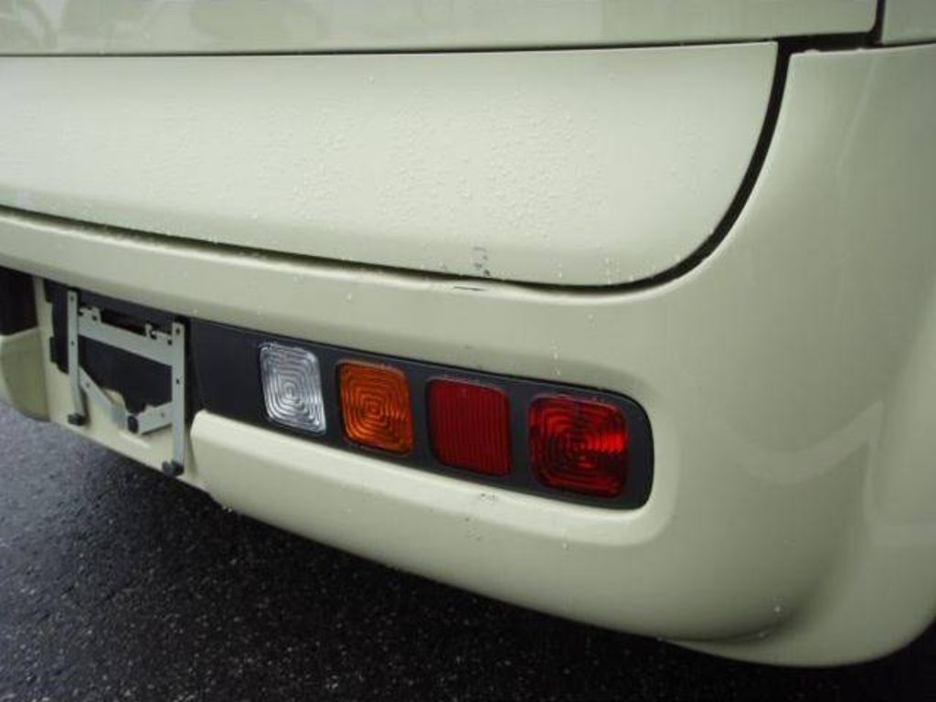 2003 Nissan Cube