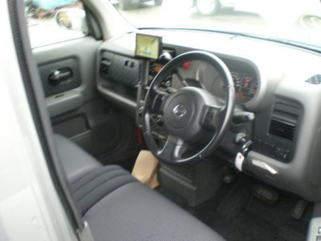 2003 Nissan Cube
