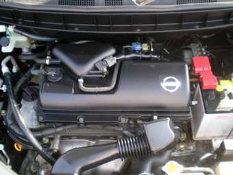 2003 Nissan Cube Photos