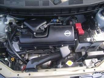 2003 Nissan Cube Photos