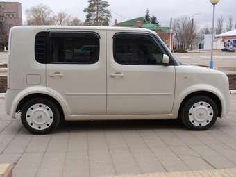 2003 Nissan Cube Pictures