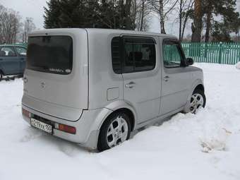 2003 Nissan Cube Wallpapers
