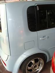 2003 Nissan Cube Photos