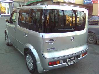 2003 Nissan Cube Photos