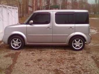 2003 Nissan Cube Photos