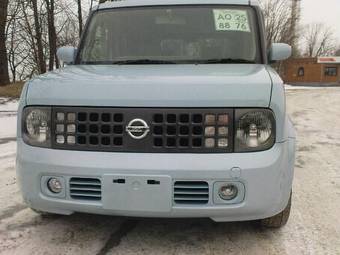 2003 Nissan Cube Photos